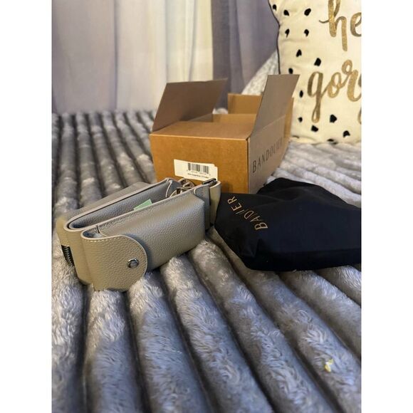 Bandolier billie greige/tan utility crossbody belt/strap(no case) nwt - Picture 6 of 6